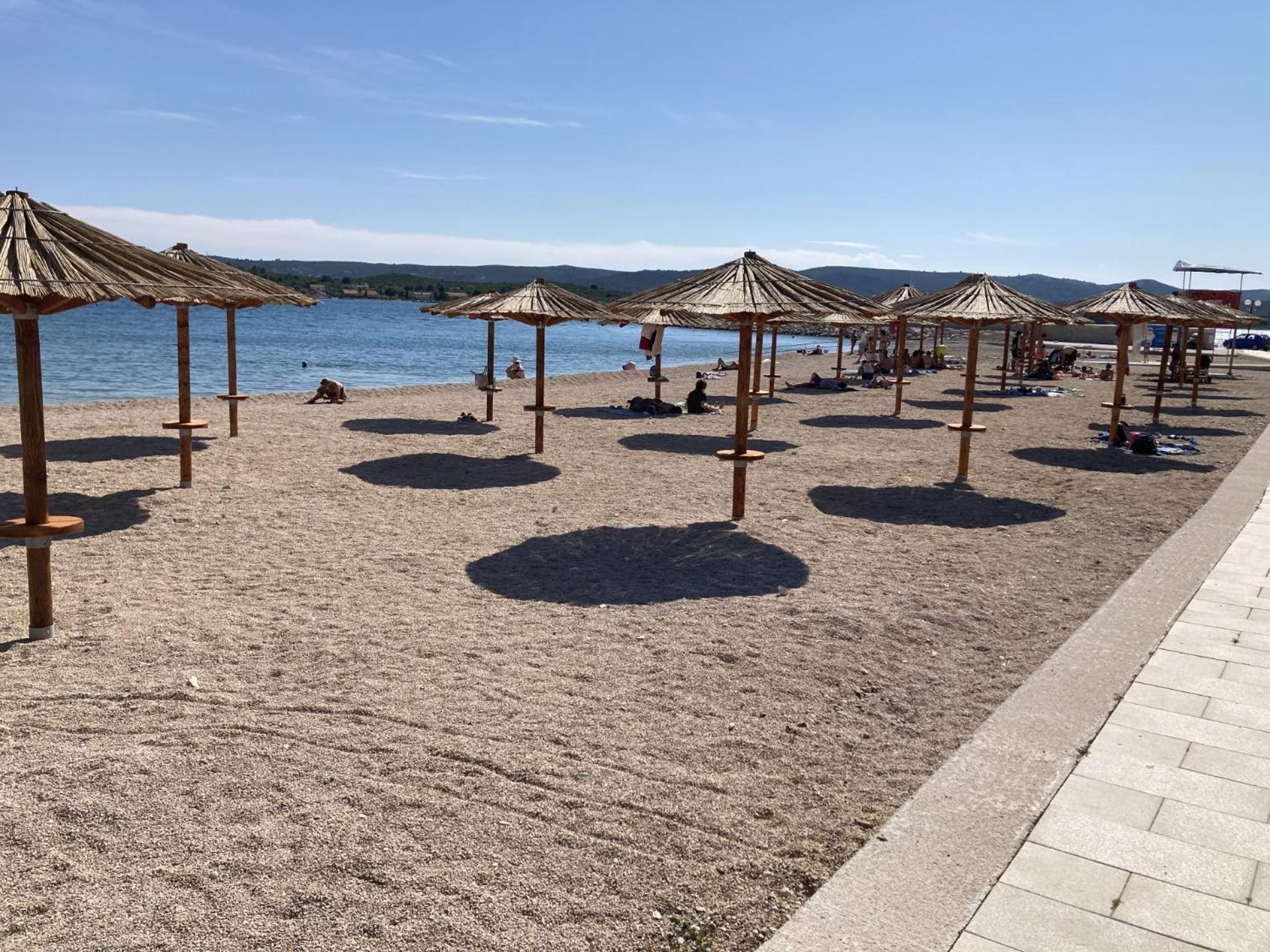 Apartman Туран Екстериор снимка